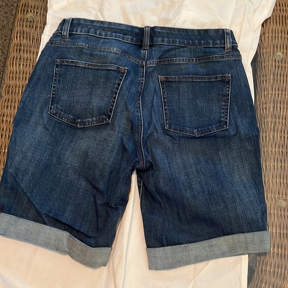 Talbots Denim Shorts 8.5” NWOT - Picture 2 of 2
